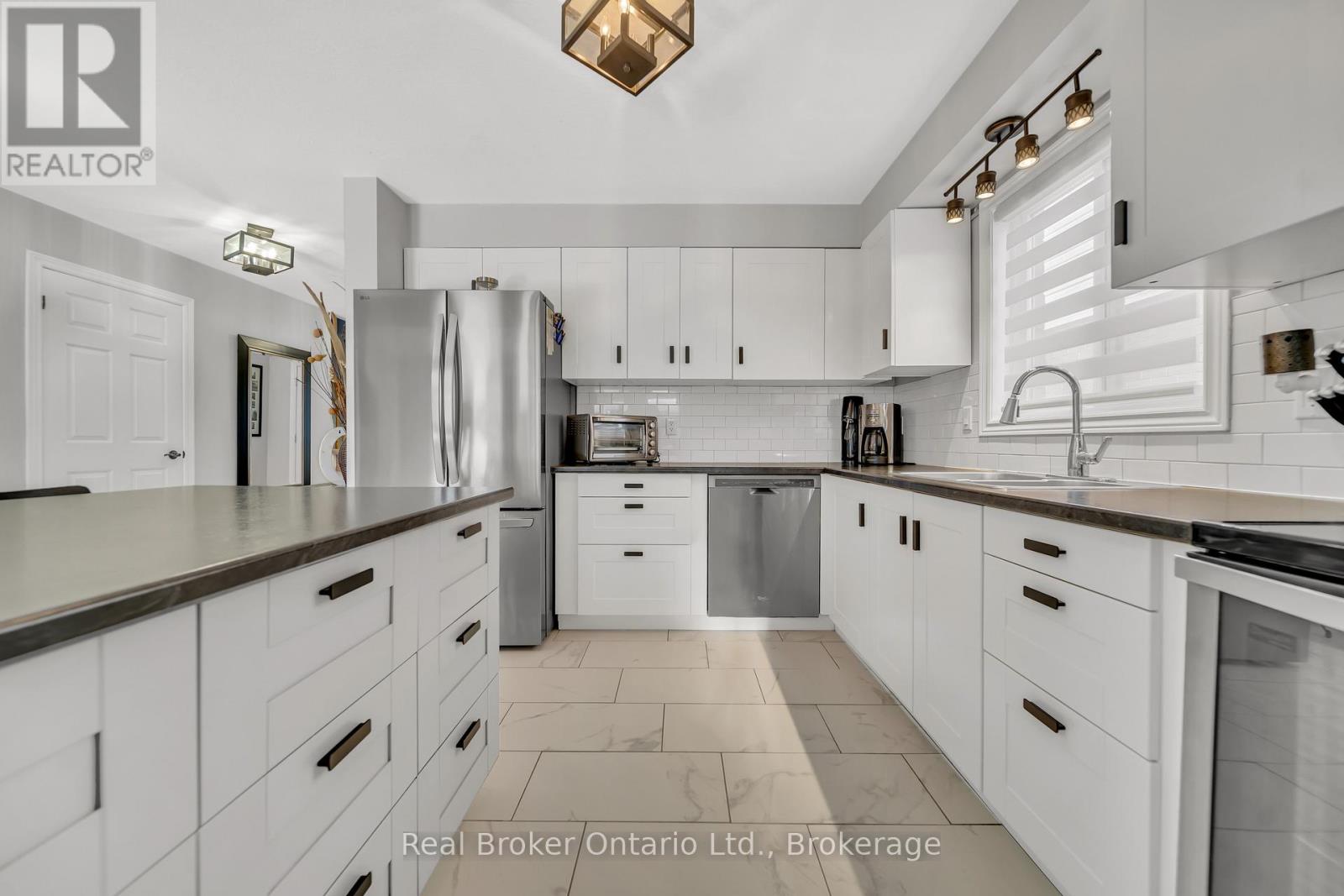 21 Mackay Street, Guelph, Ontario  N1E 7H3 - Photo 1 - X12259415