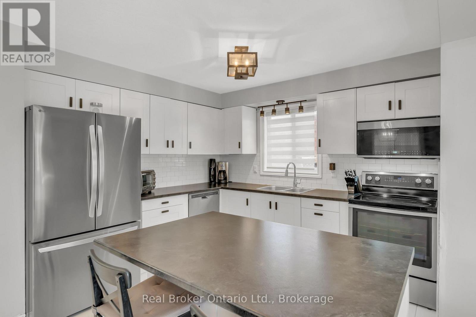 21 Mackay Street, Guelph, Ontario  N1E 7H3 - Photo 13 - X12259415