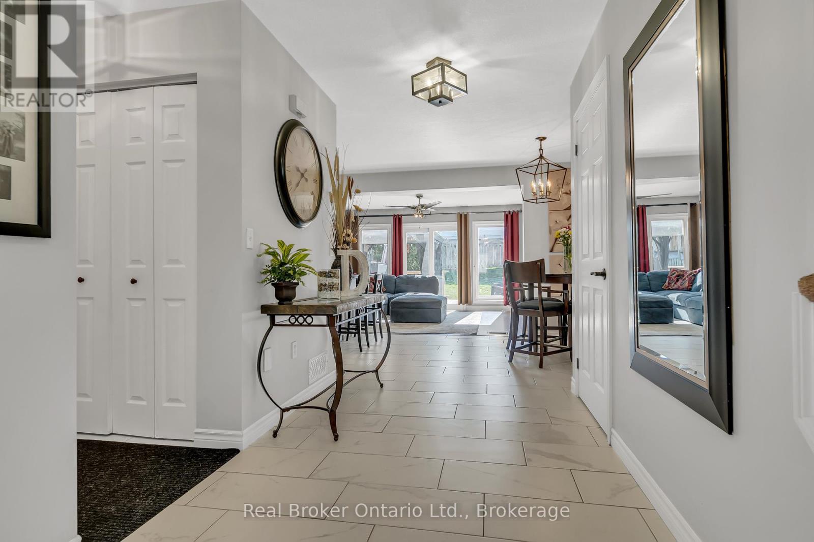 21 Mackay Street, Guelph, Ontario  N1E 7H3 - Photo 4 - X12259415