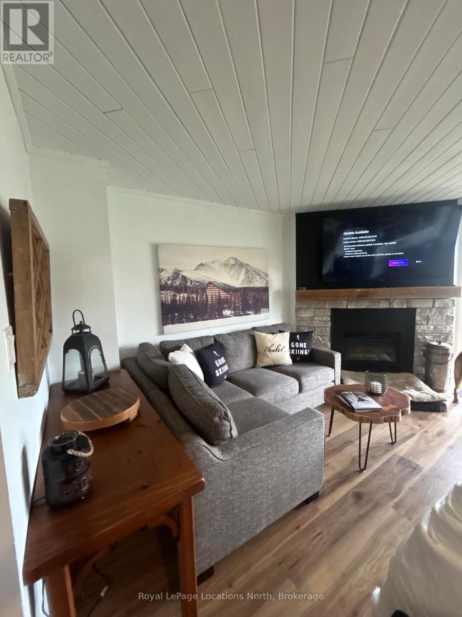 38 - 162 Settlers Way, Blue Mountains, Ontario  L9Y 0M4 - Photo 2 - X12259444