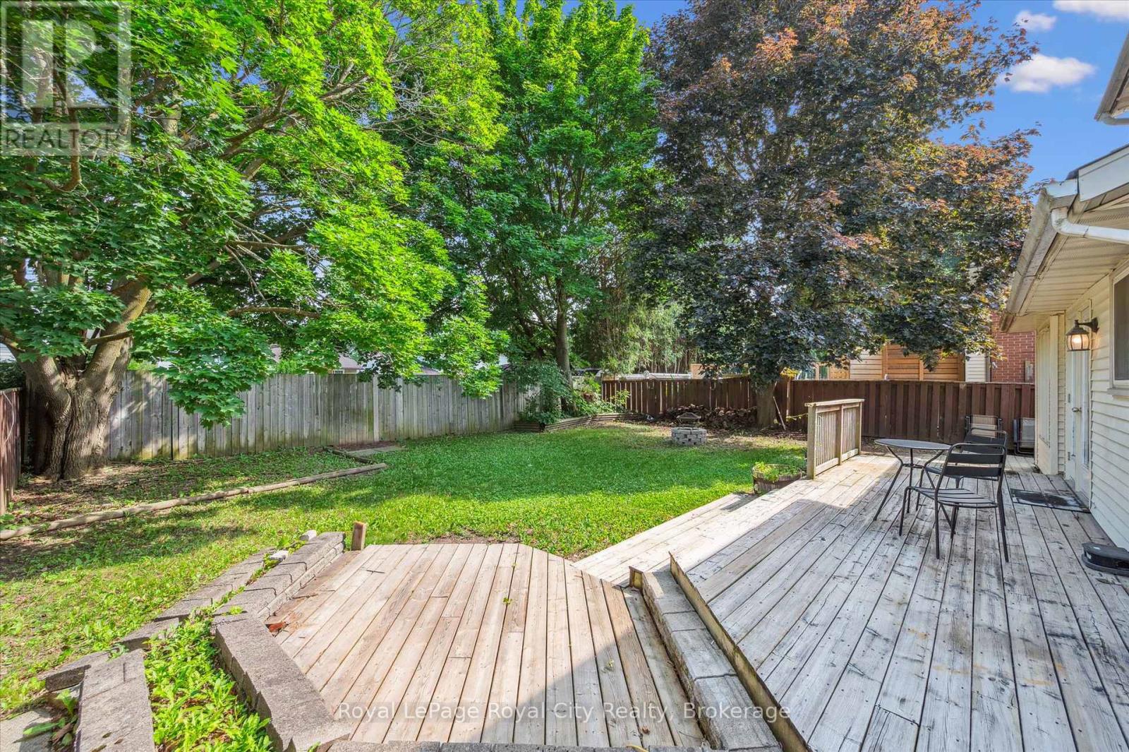 17 Springdale Boulevard, Guelph, Ontario  N1H 6X4 - Photo 38 - X12259508