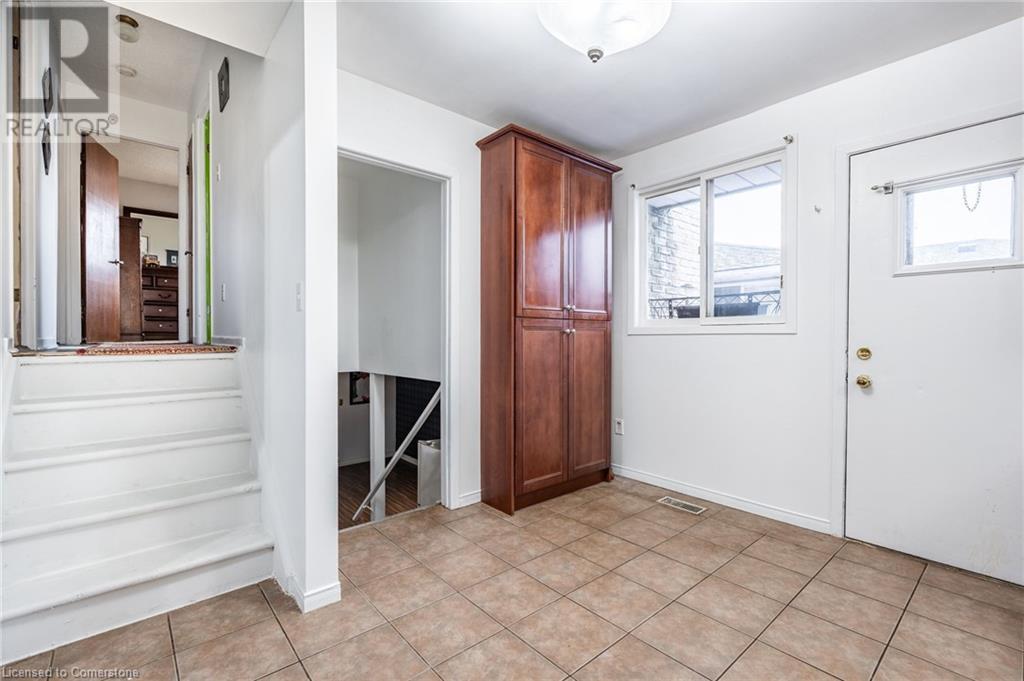 97 Guildwood Drive, Hamilton, Ontario  L9C 6S3 - Photo 19 - 40747515