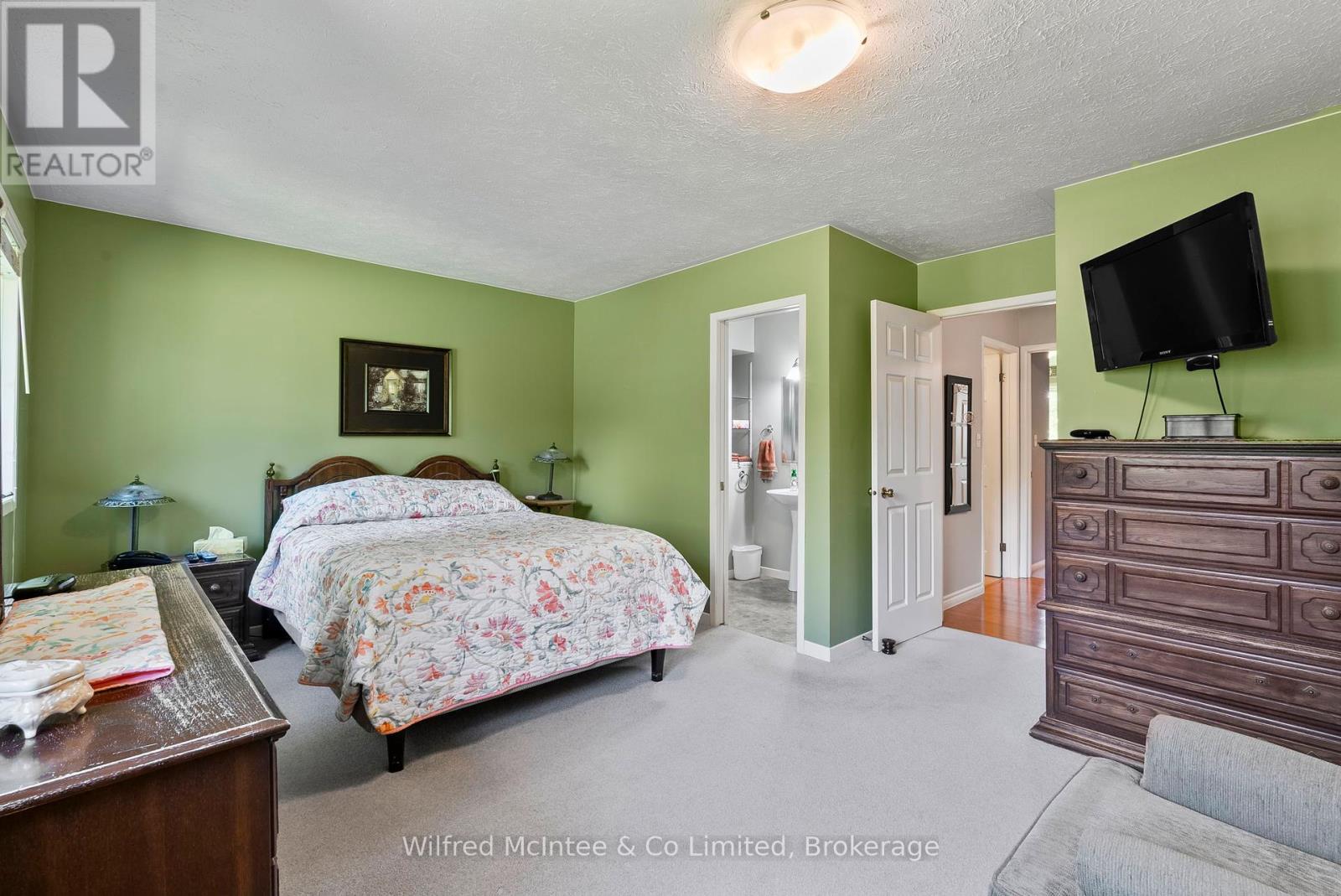 30 Geeson Avenue, Brockton, Ontario  N0G 2V0 - Photo 25 - X12259783