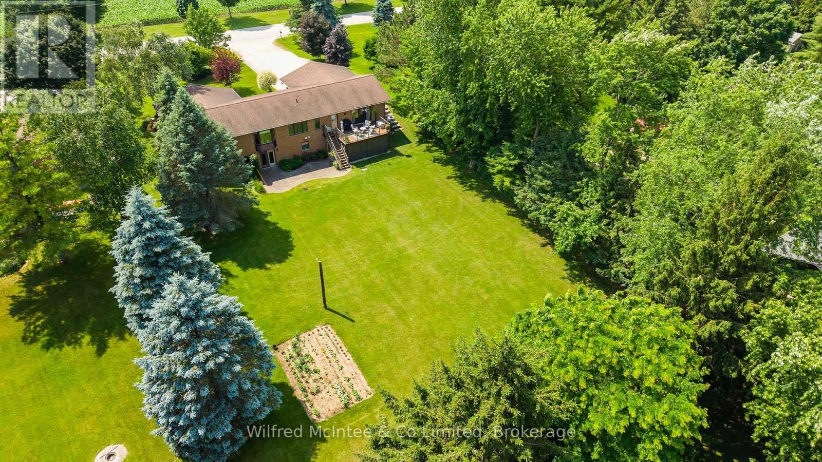 30 Geeson Avenue, Brockton, Ontario  N0G 2V0 - Photo 42 - X12259783