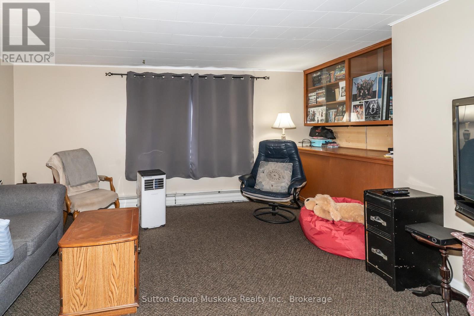 6 Chaffey Street, Huntsville, Ontario  P1H 1K7 - Photo 25 - X12259812