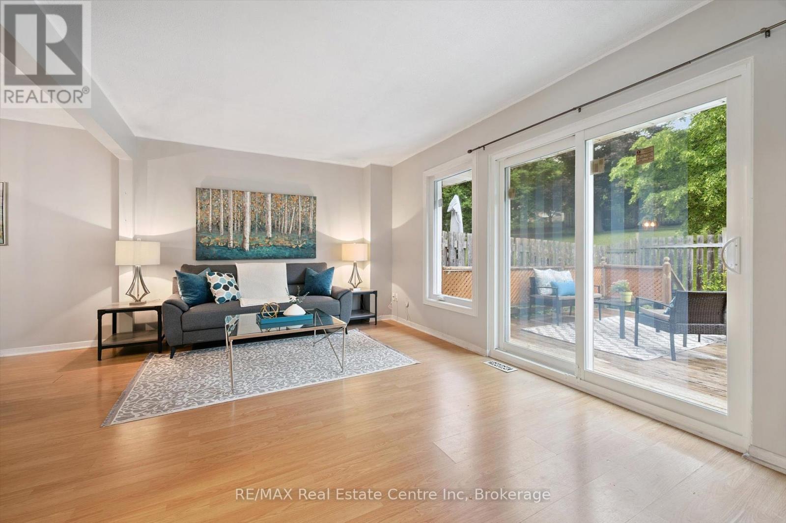 107 Dovercliffe Road, Guelph, Ontario  N1G 3A5 - Photo 3 - X12259933