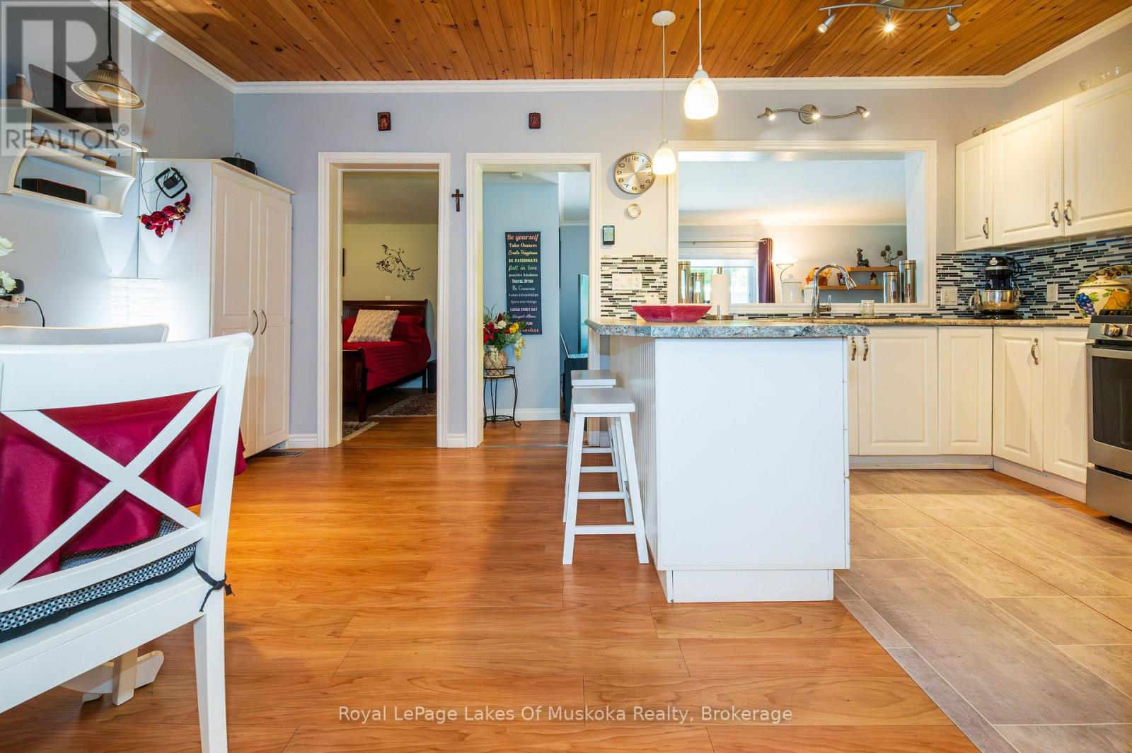 1814 Port Cunnington Road, Lake Of Bays, Ontario  P0A 1H0 - Photo 14 - X12260057