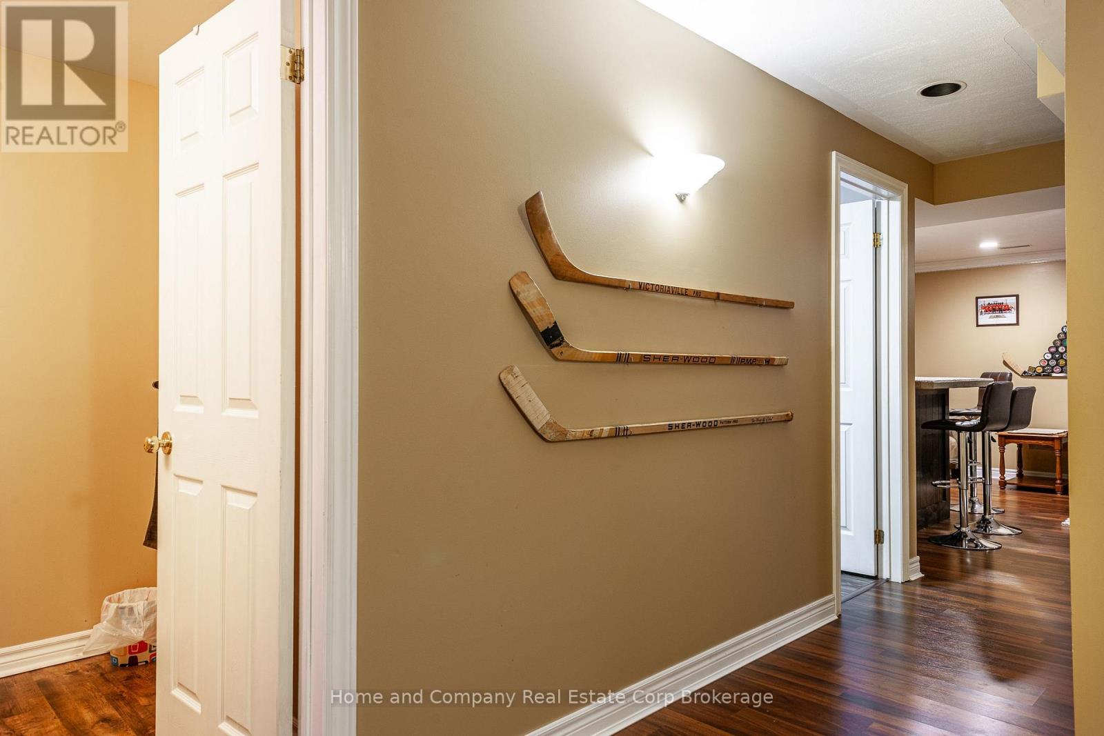 421 Greenwood Drive, Stratford, Ontario  N5A 7S7 - Photo 35 - X12260100