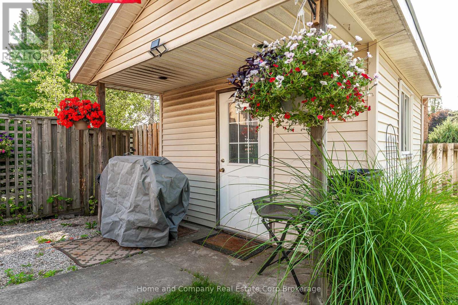 421 Greenwood Drive, Stratford, Ontario  N5A 7S7 - Photo 46 - X12260100