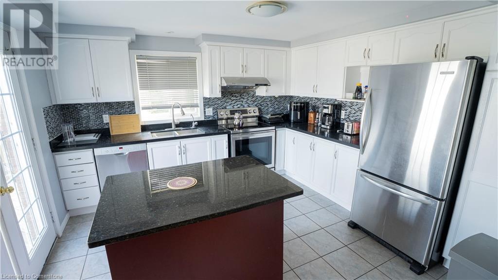 53 Sandwell Court W, Kitchener, Ontario  N2A 4H9 - Photo 15 - 40747616