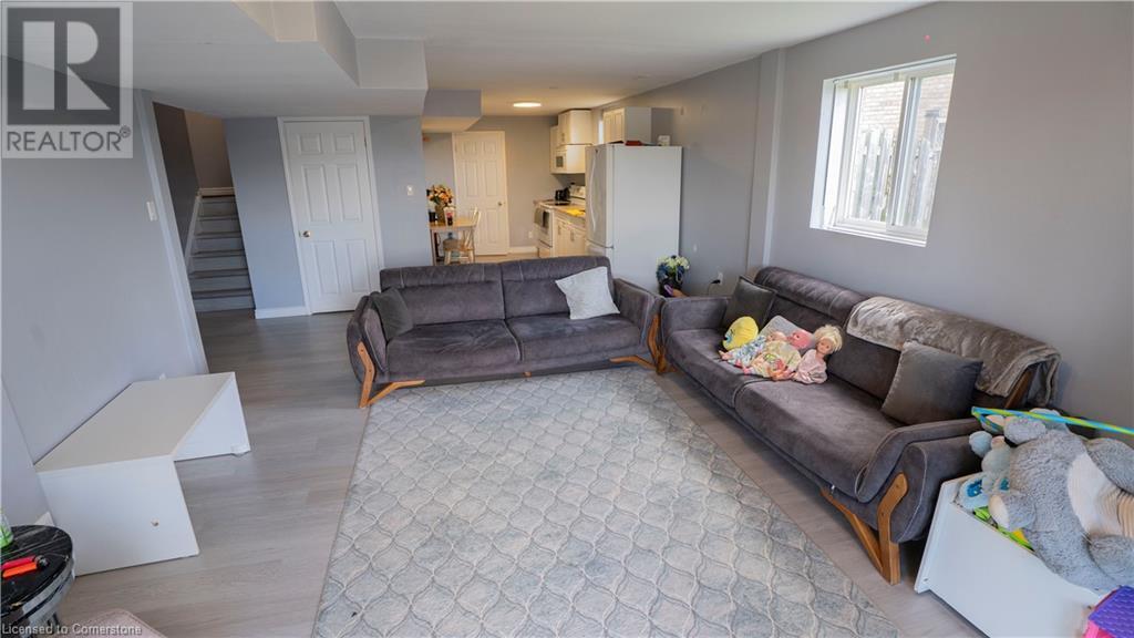 53 Sandwell Court W, Kitchener, Ontario  N2A 4H9 - Photo 26 - 40747616