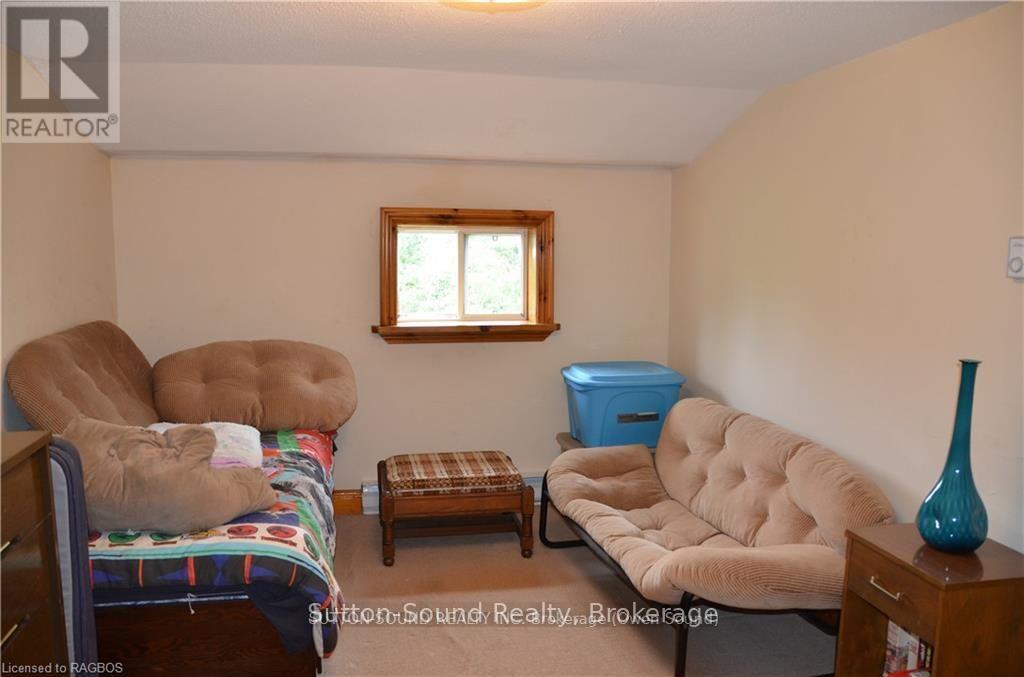 402432 Grey Road 4, West Grey, Ontario  N0H 1R0 - Photo 23 - X12260281