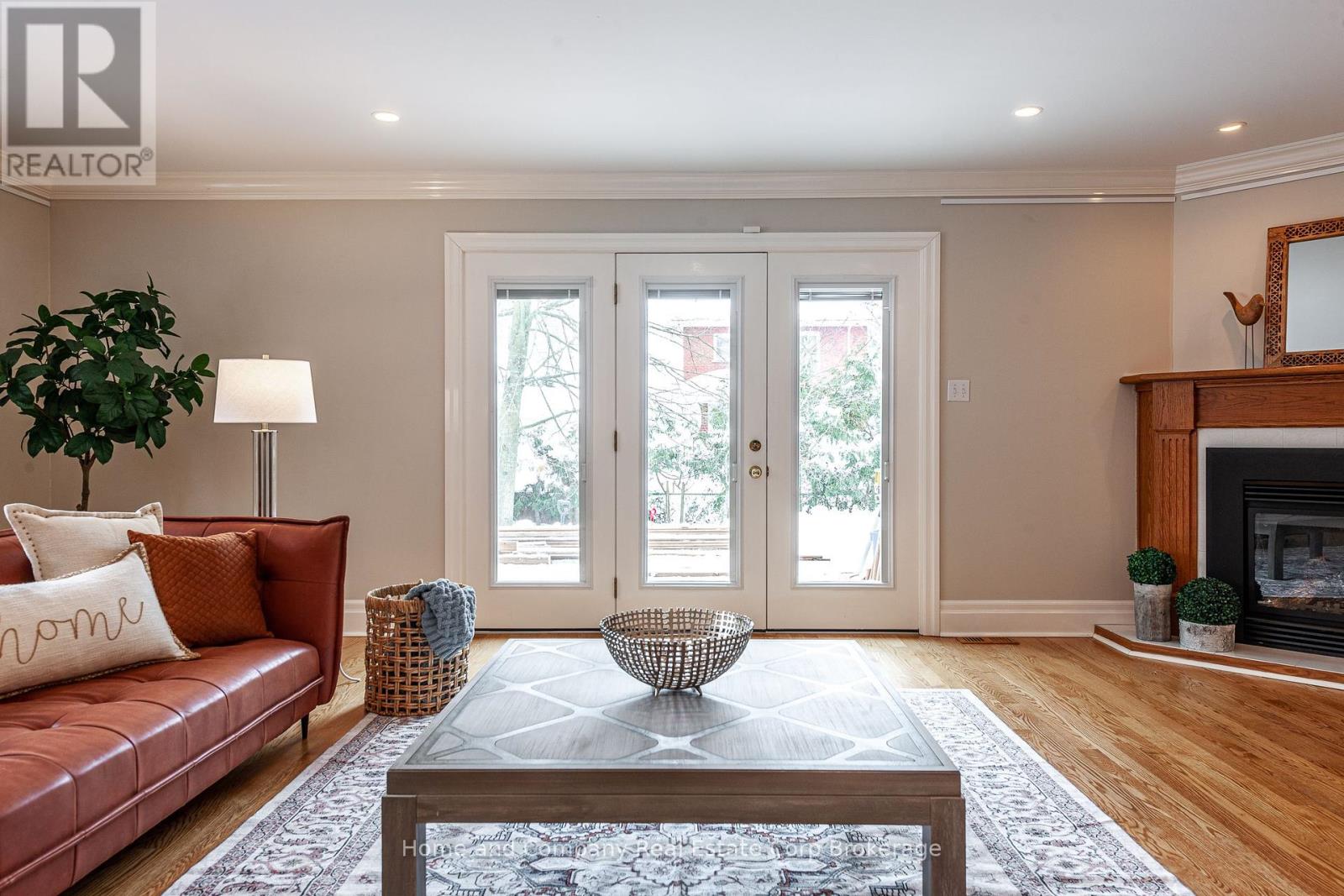 211 Douglas Street, Stratford, Ontario  N5A 5P8 - Photo 16 - X12260308