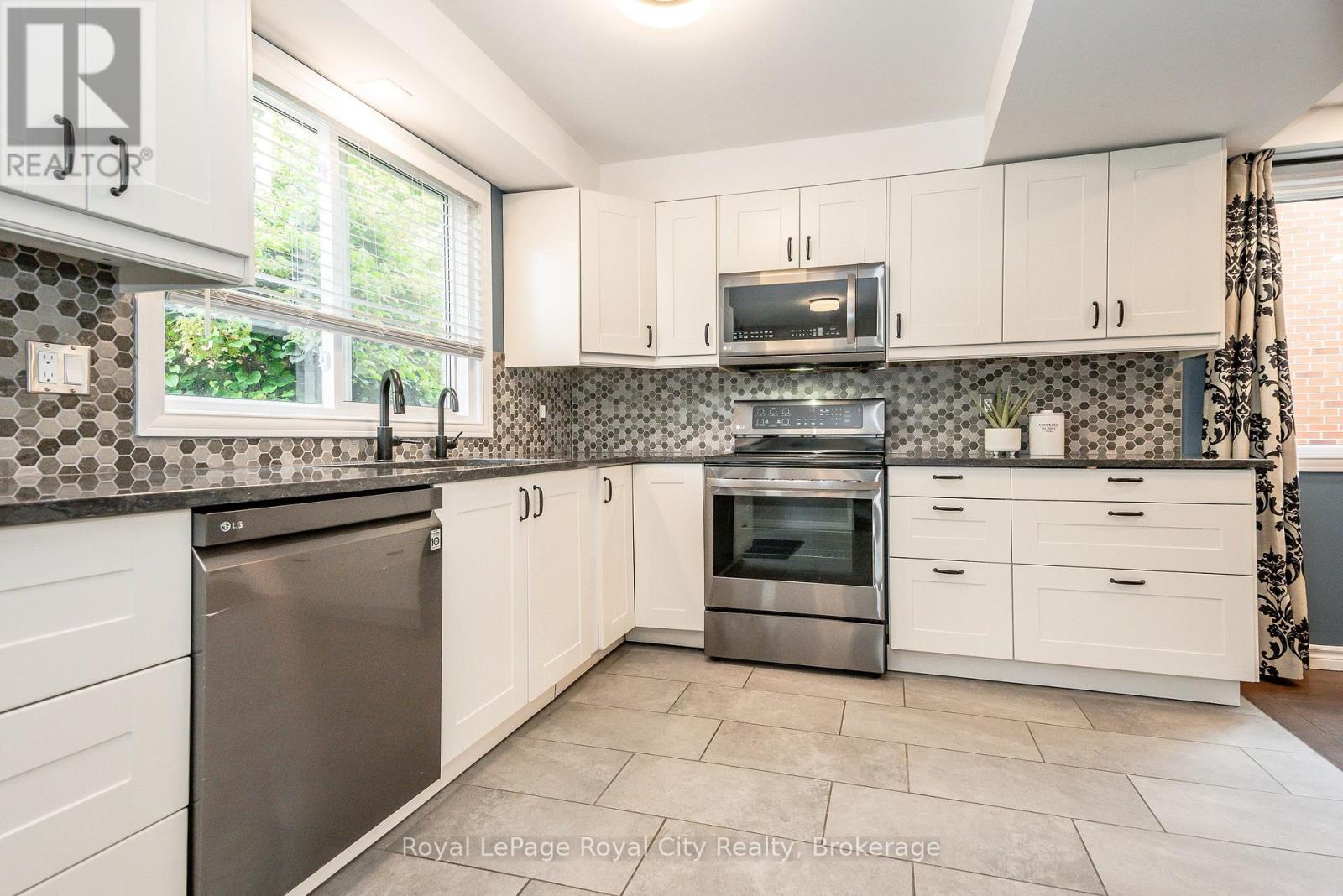 236 Ironwood Road, Guelph, Ontario  N1G 3G1 - Photo 14 - X12260896