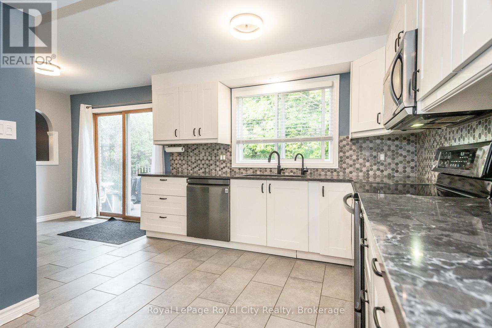 236 Ironwood Road, Guelph, Ontario  N1G 3G1 - Photo 16 - X12260896