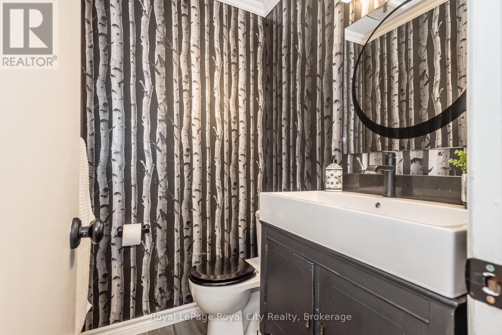 236 Ironwood Road, Guelph, Ontario  N1G 3G1 - Photo 23 - X12260896
