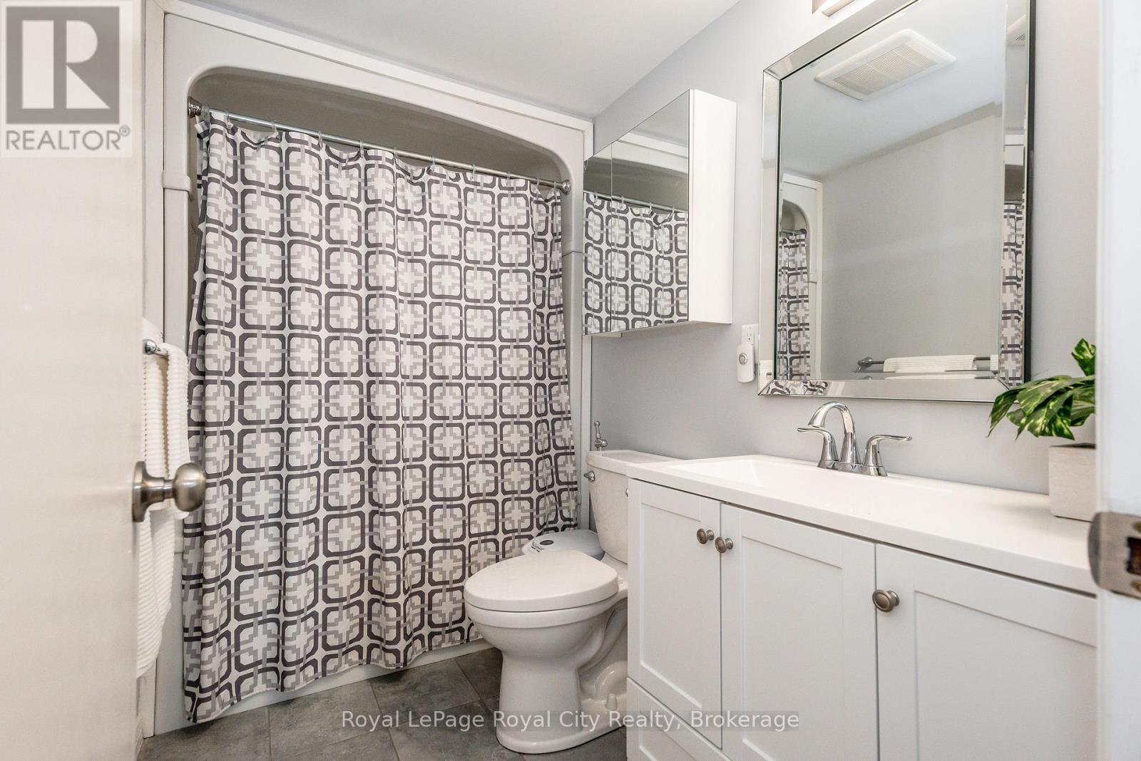 236 Ironwood Road, Guelph, Ontario  N1G 3G1 - Photo 34 - X12260896