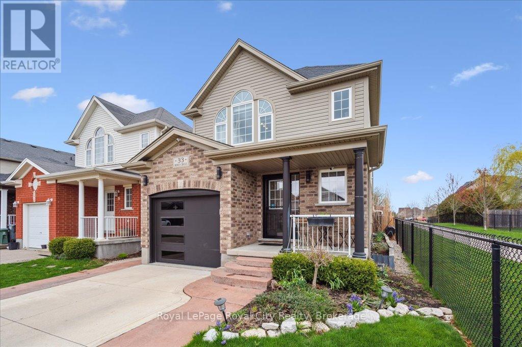 33 Bowen Drive, Guelph, Ontario  N1E 0C9 - Photo 4 - X12260934