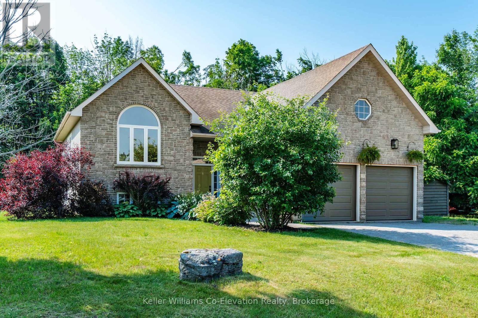 11 BOYD CRESCENT, Oro-Medonte, Ontario
