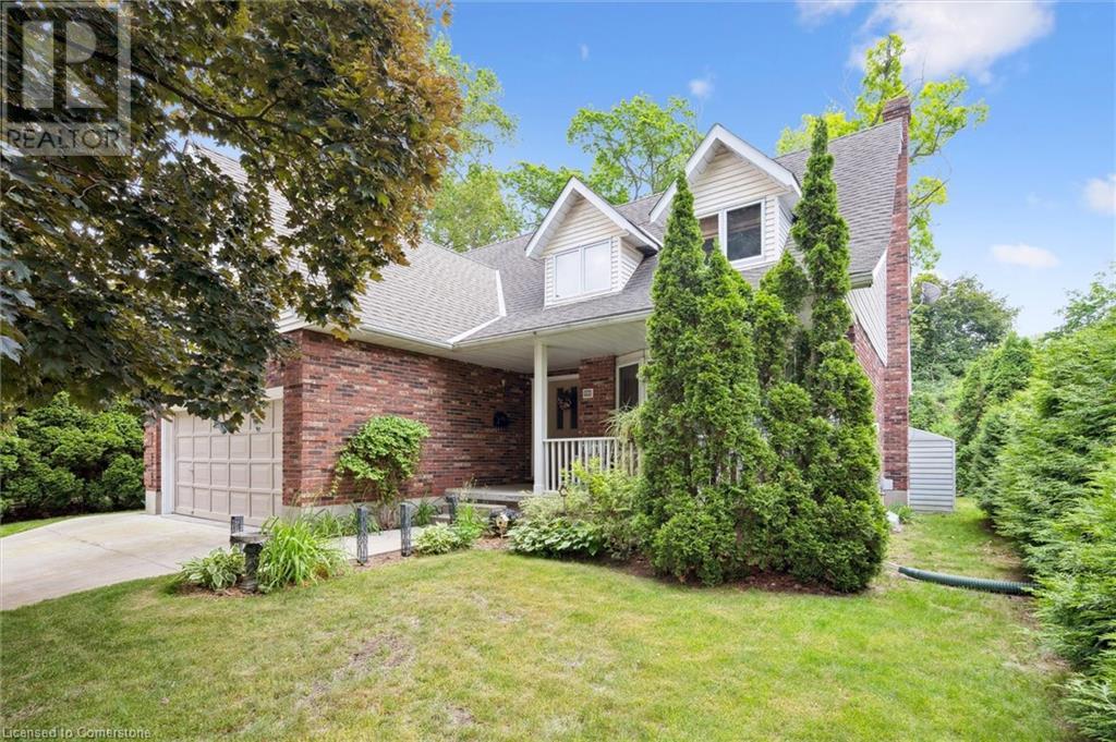 45 APPLEWOOD Crescent, Cambridge, Ontario