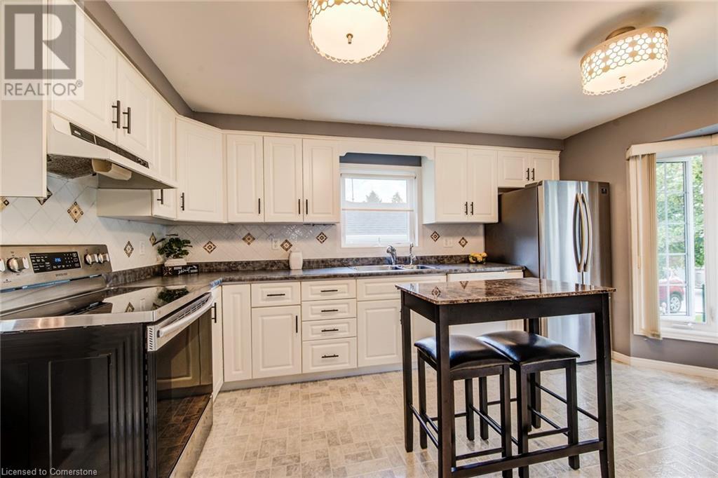 33 Summit Crescent, New Hamburg, Ontario  N3A 2G3 - Photo 9 - 40747664