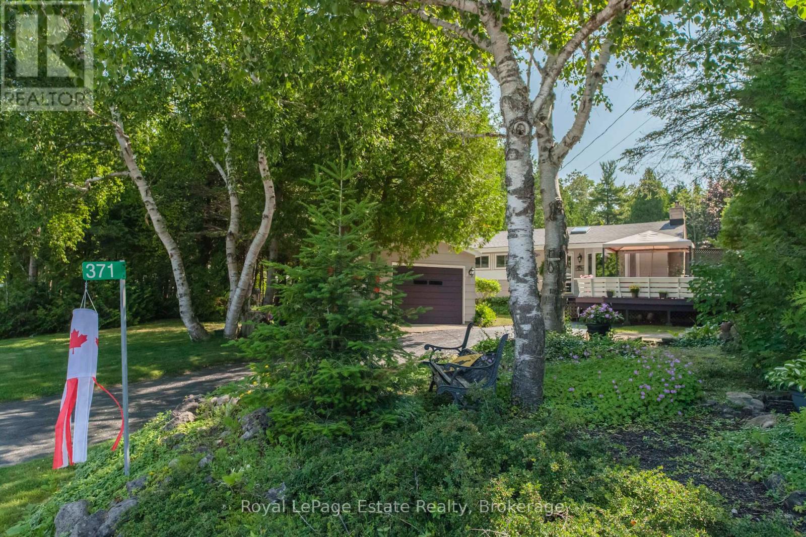 371 Bay Street, South Bruce Peninsula, Ontario  N0H 2T0 - Photo 2 - X12261246
