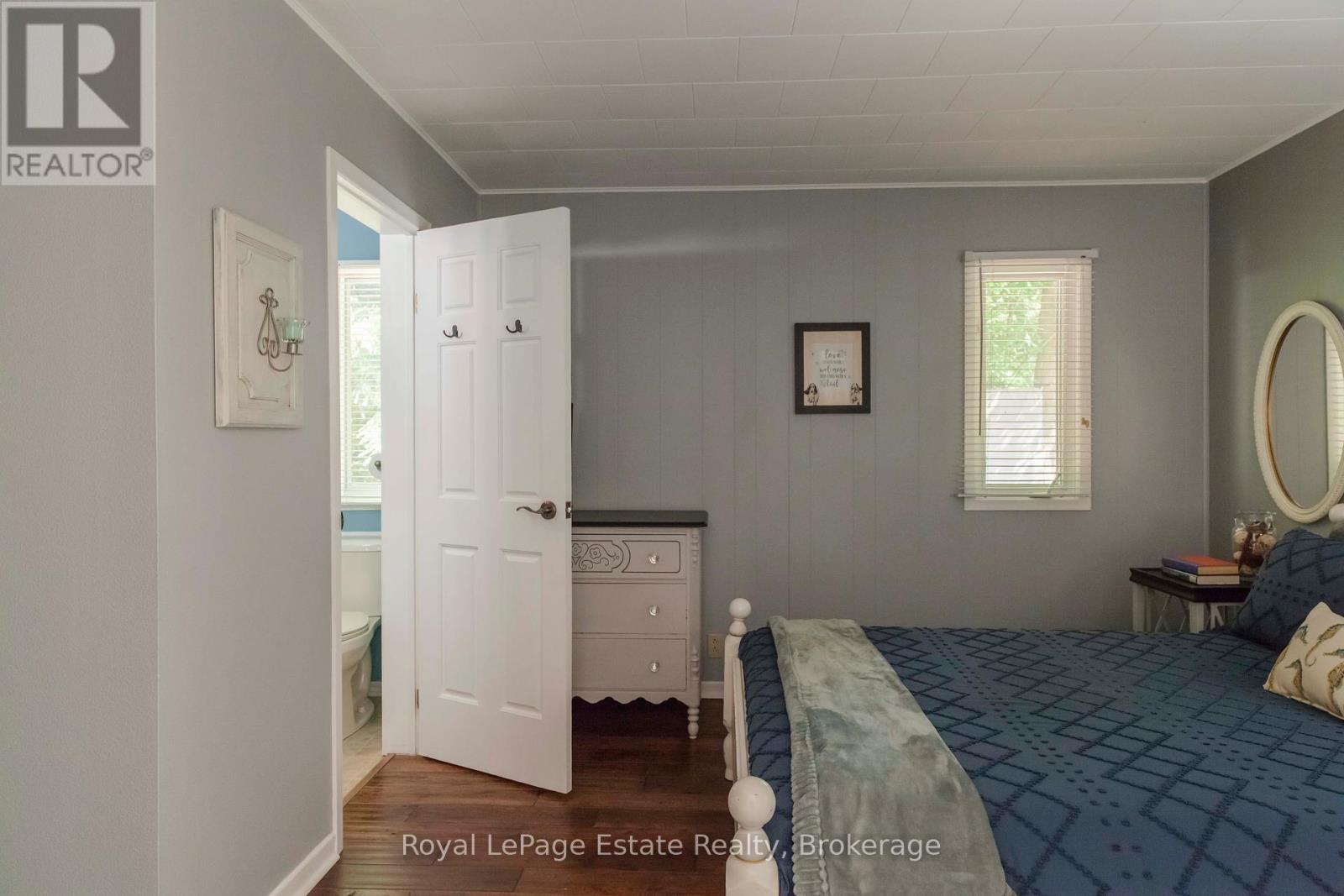 371 Bay Street, South Bruce Peninsula, Ontario  N0H 2T0 - Photo 27 - X12261246
