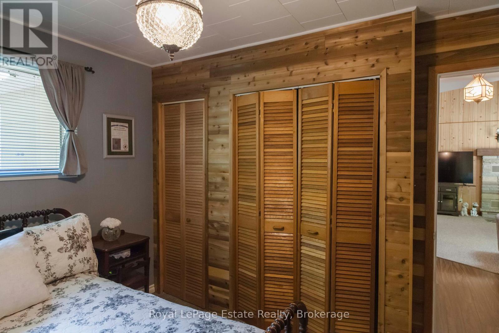 371 Bay Street, South Bruce Peninsula, Ontario  N0H 2T0 - Photo 36 - X12261246