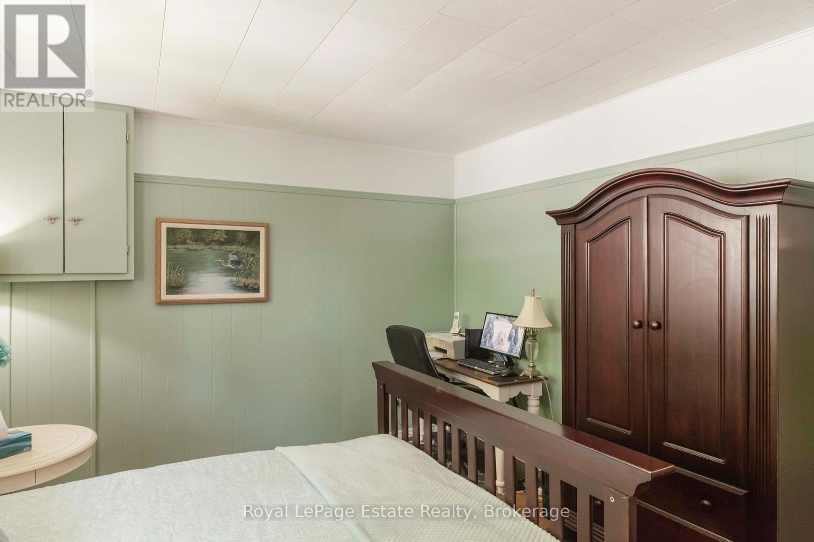 371 Bay Street, South Bruce Peninsula, Ontario  N0H 2T0 - Photo 39 - X12261246