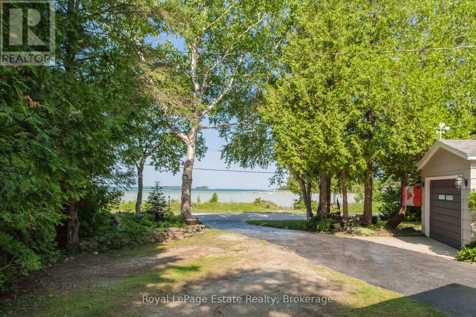 371 Bay Street, South Bruce Peninsula, Ontario  N0H 2T0 - Photo 5 - X12261246