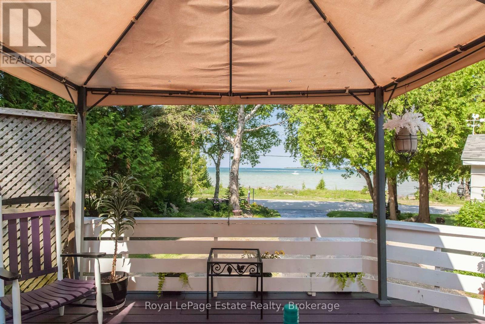 371 Bay Street, South Bruce Peninsula, Ontario  N0H 2T0 - Photo 6 - X12261246