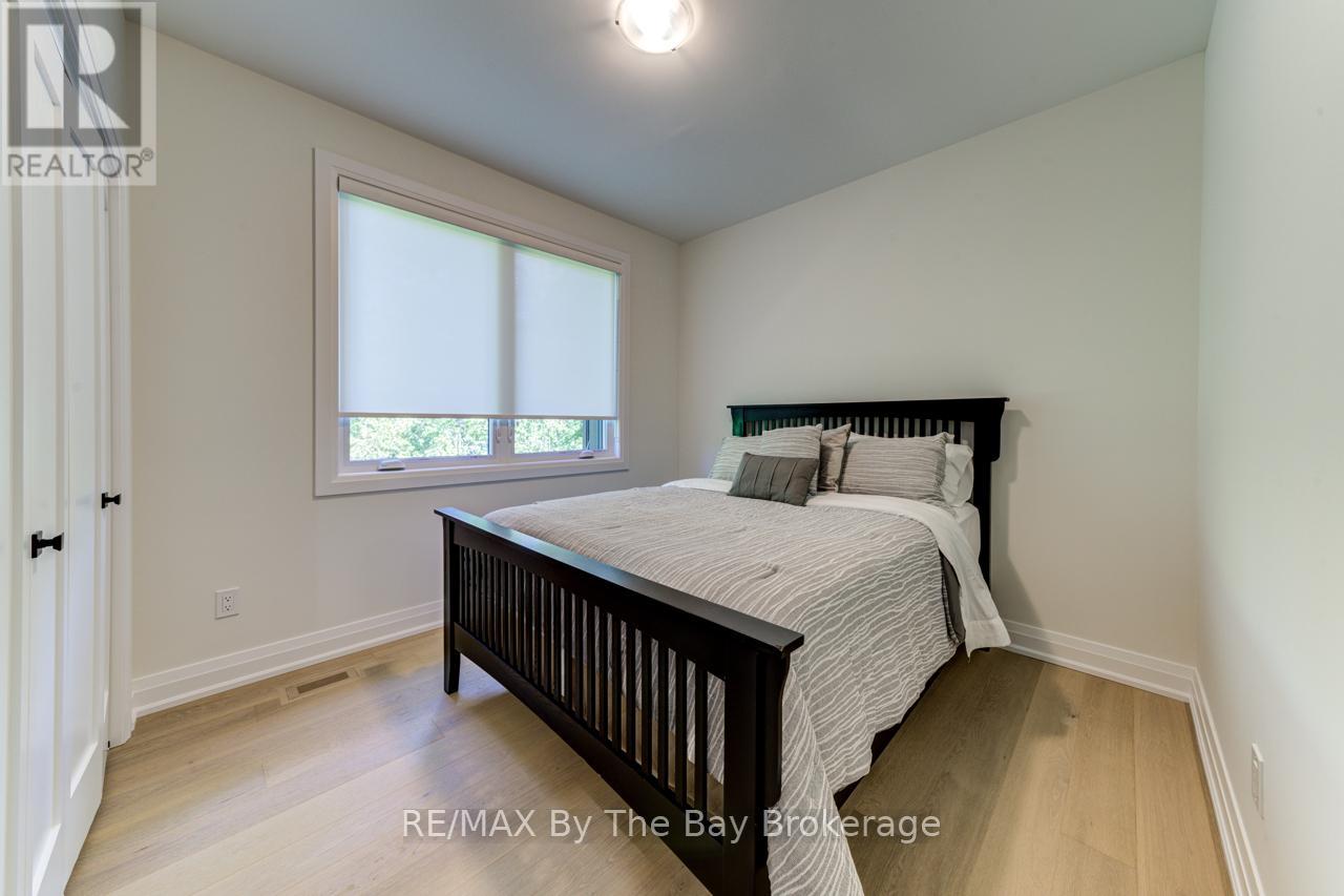 91 Summer View Avenue, Collingwood, Ontario  L9Y 3Z1 - Photo 15 - S12261353