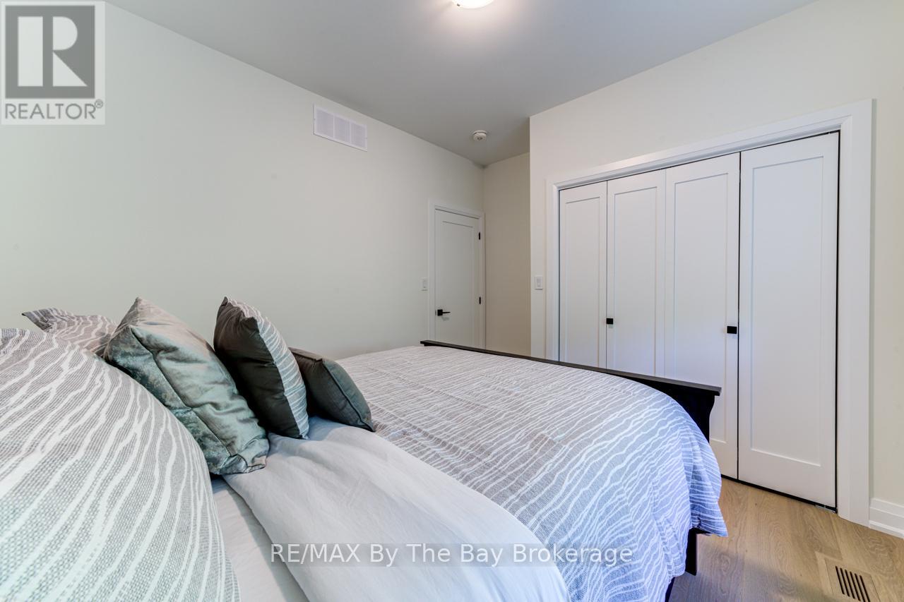 91 Summer View Avenue, Collingwood, Ontario  L9Y 3Z1 - Photo 16 - S12261353