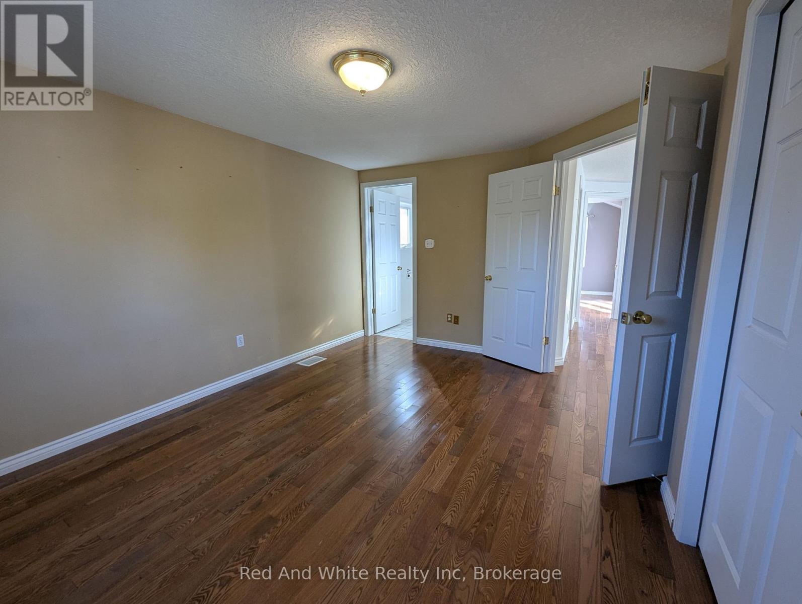 129 Doyle Drive, Guelph, Ontario  N1G 5B4 - Photo 19 - X12261377