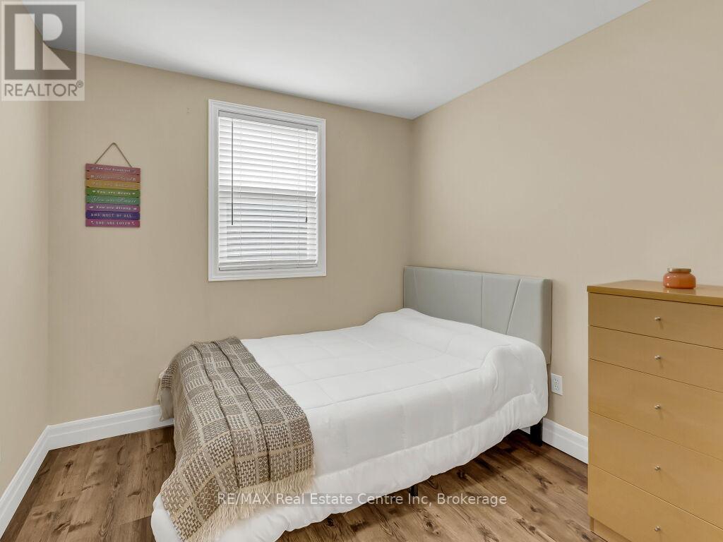385 Highview Drive, St. Thomas, Ontario  N5R 5Z5 - Photo 17 - X12261456