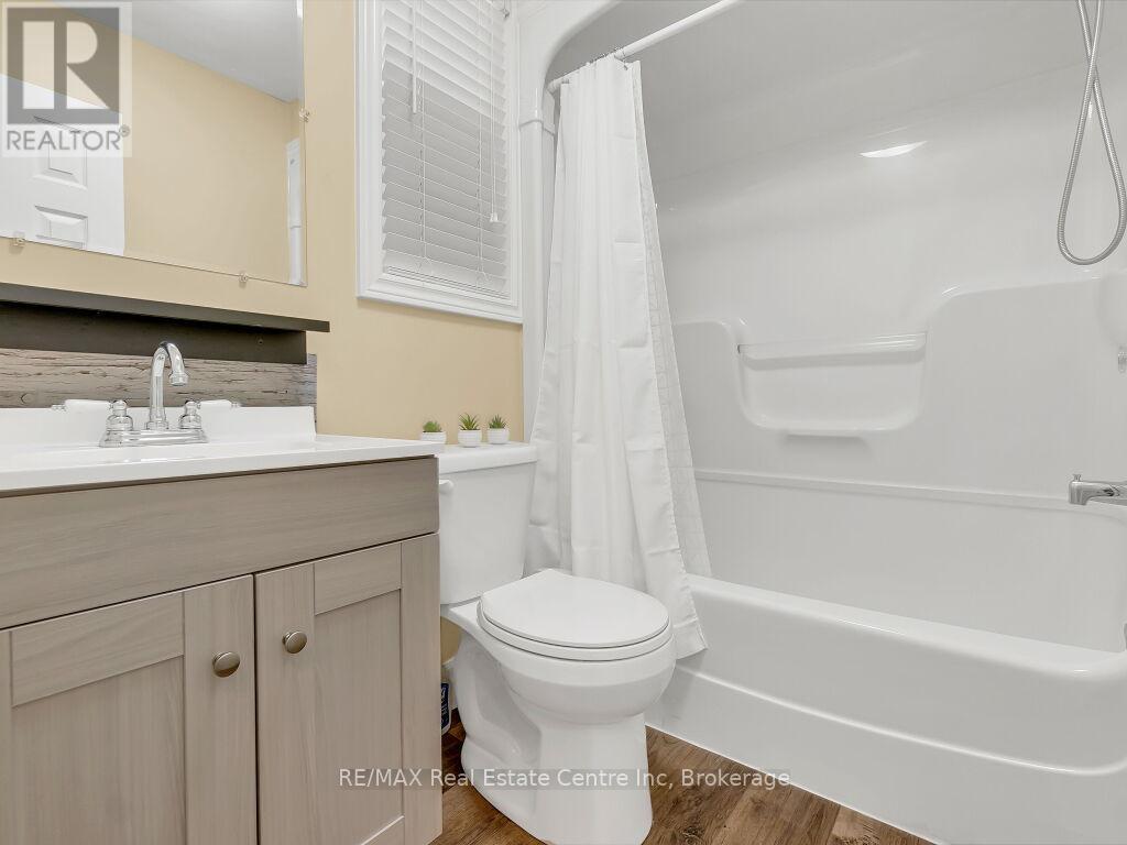 385 Highview Drive, St. Thomas, Ontario  N5R 5Z5 - Photo 21 - X12261456
