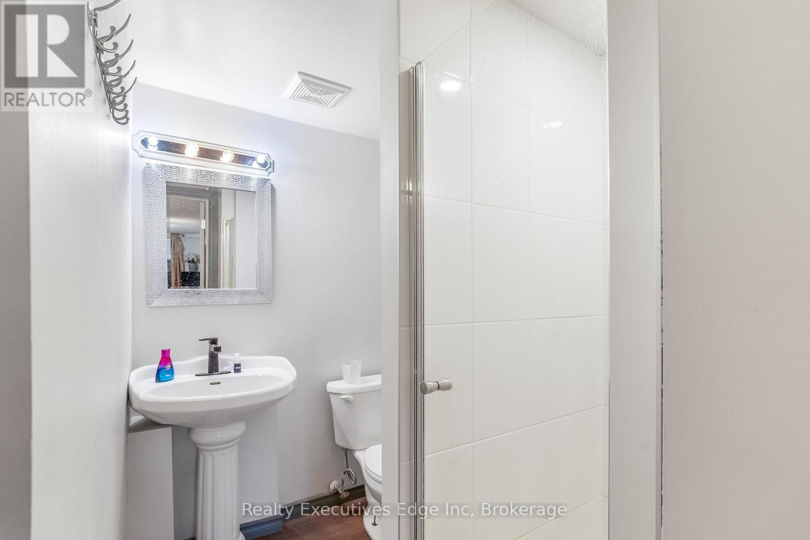 9a Hampton Street, Brantford, Ontario  N3S 7J2 - Photo 40 - X12261463