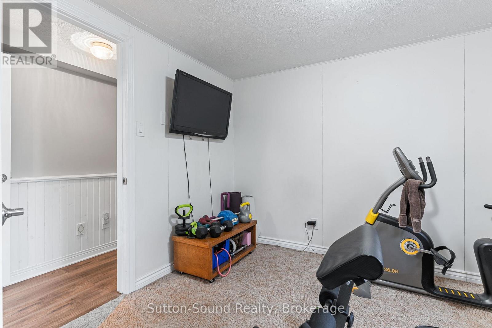 403 Simcoe Avenue, South Bruce Peninsula, Ontario  N0H 2G0 - Photo 35 - X12261739