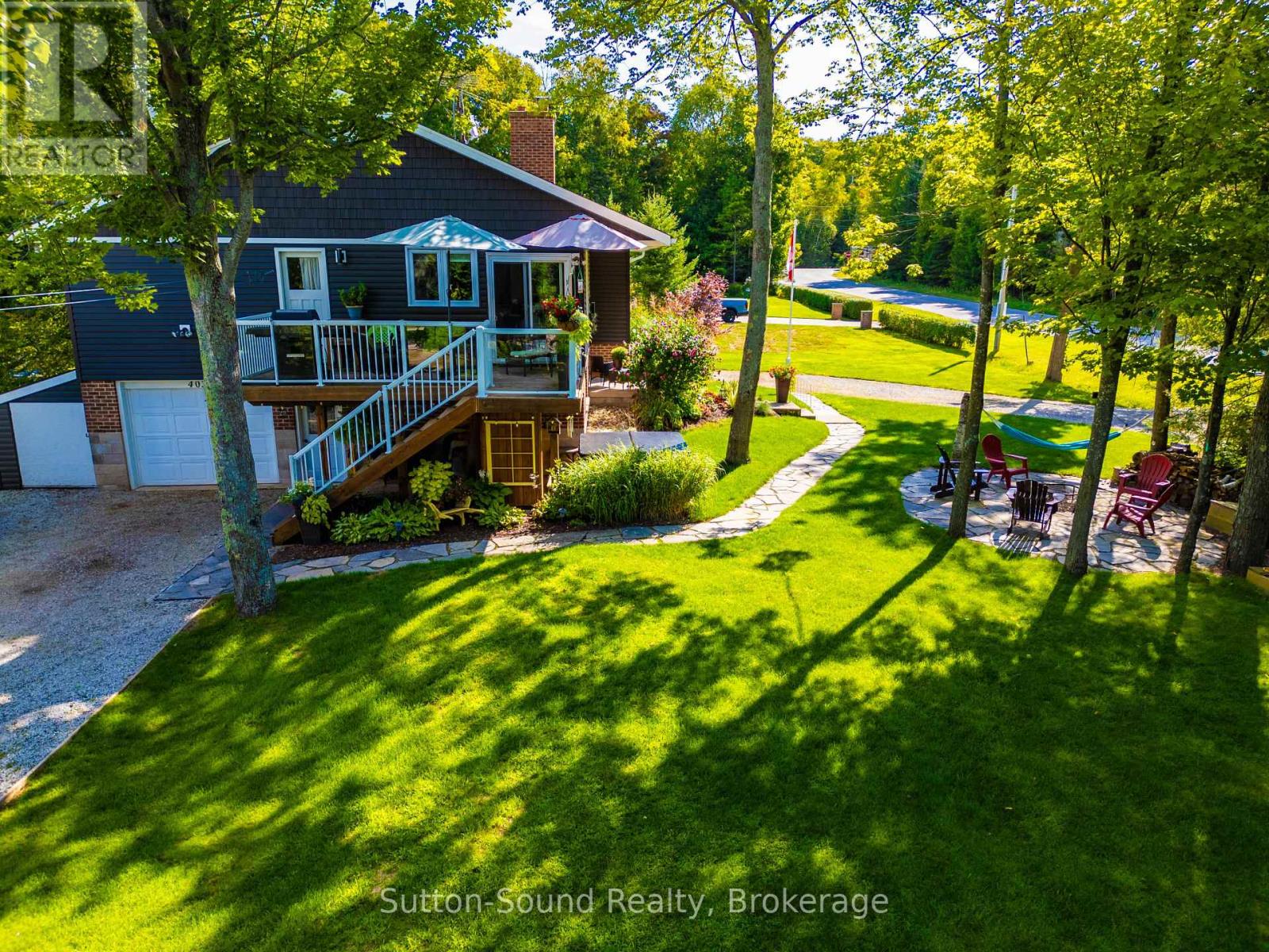 403 Simcoe Avenue, South Bruce Peninsula, Ontario  N0H 2G0 - Photo 4 - X12261739