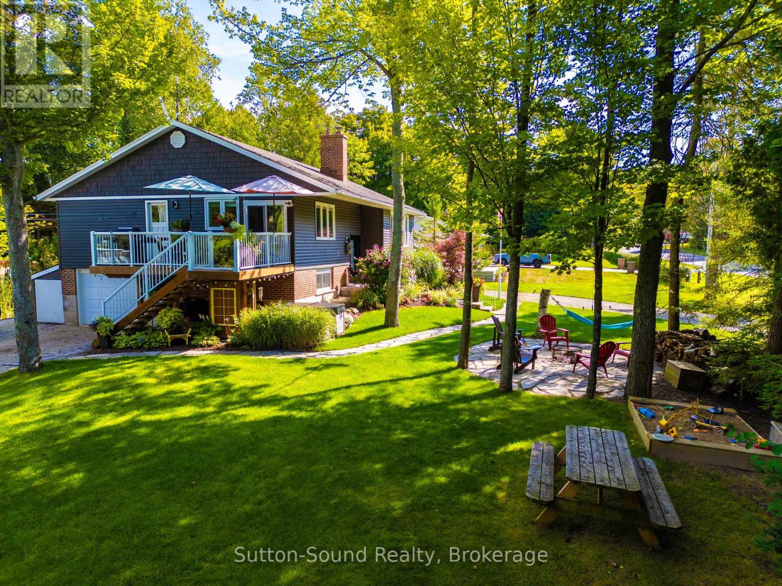 403 Simcoe Avenue, South Bruce Peninsula, Ontario  N0H 2G0 - Photo 44 - X12261739