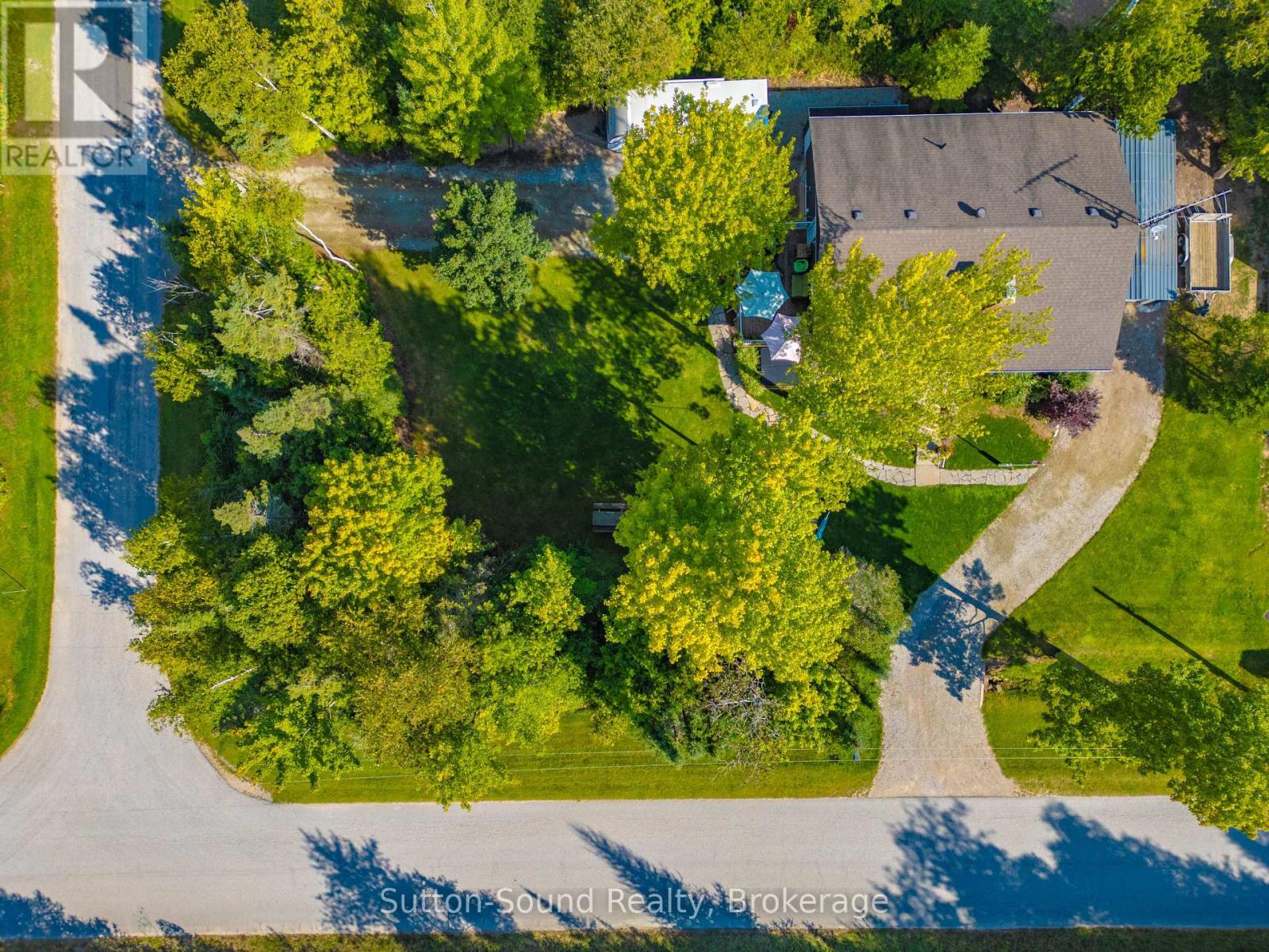 403 Simcoe Avenue, South Bruce Peninsula, Ontario  N0H 2G0 - Photo 45 - X12261739