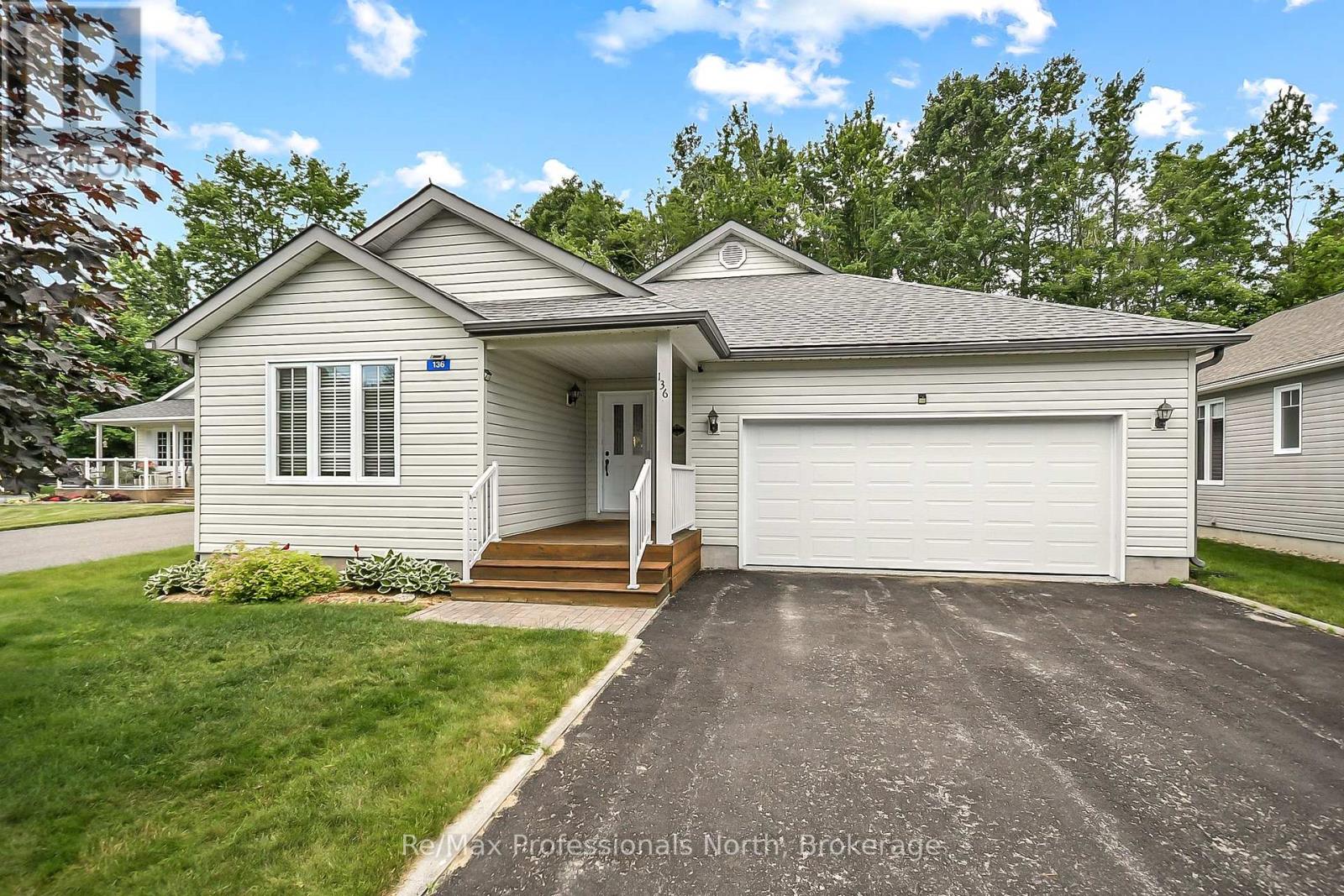 136 HEDGEWOOD LANE, Gravenhurst, Ontario