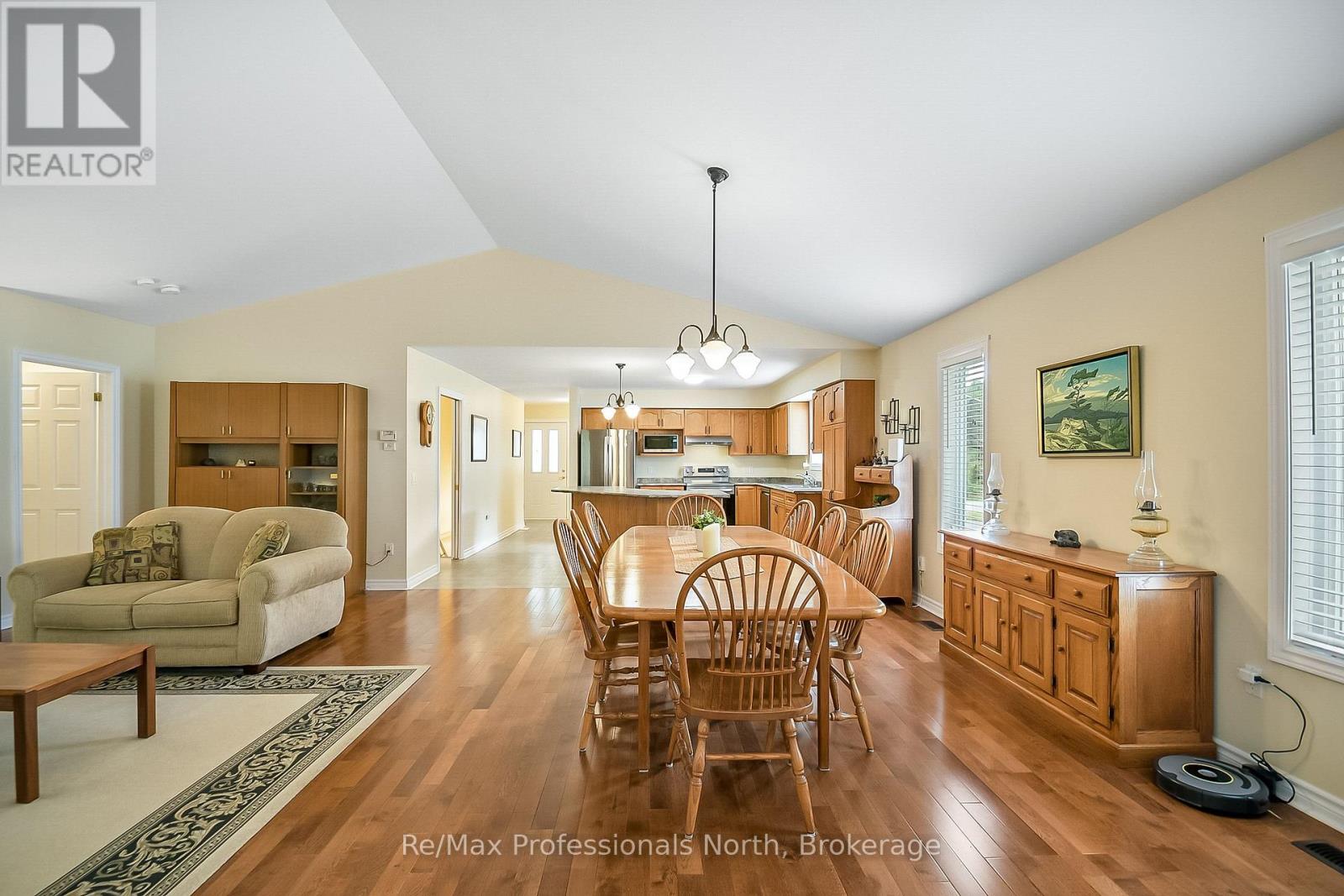 136 Hedgewood Lane, Gravenhurst, Ontario  P1P 1Z4 - Photo 24 - X12261745