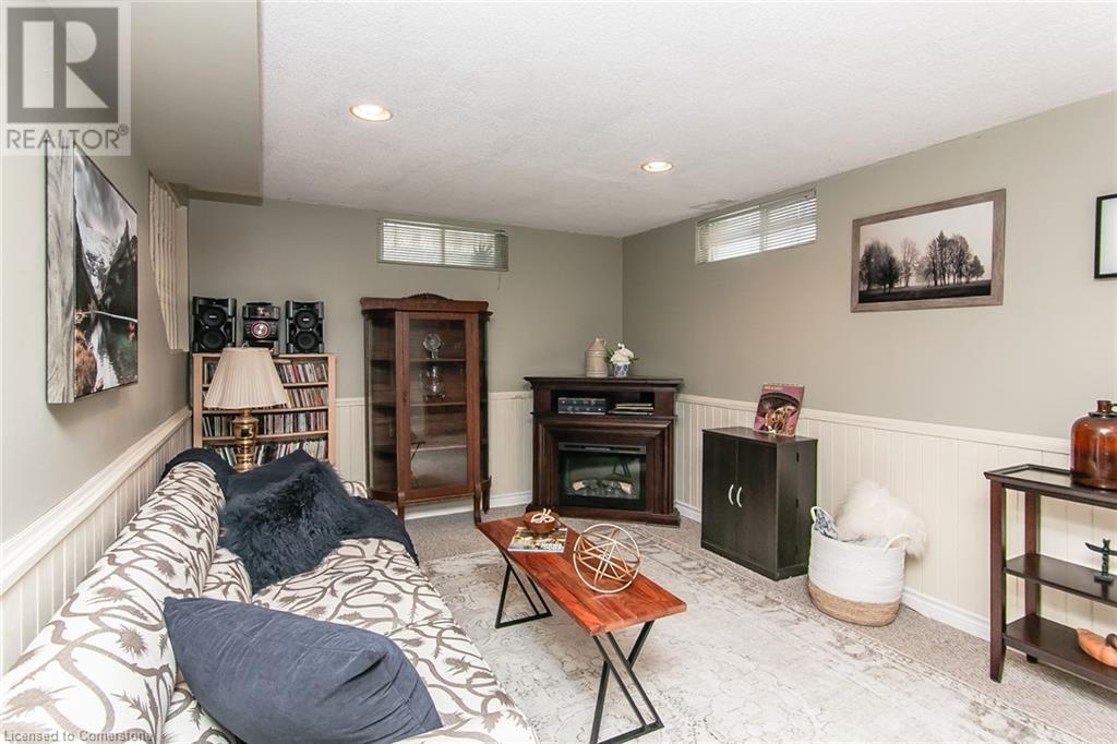 586 Drummerhill Crescent, Waterloo, Ontario  N2T 1G4 - Photo 39 - 40747636