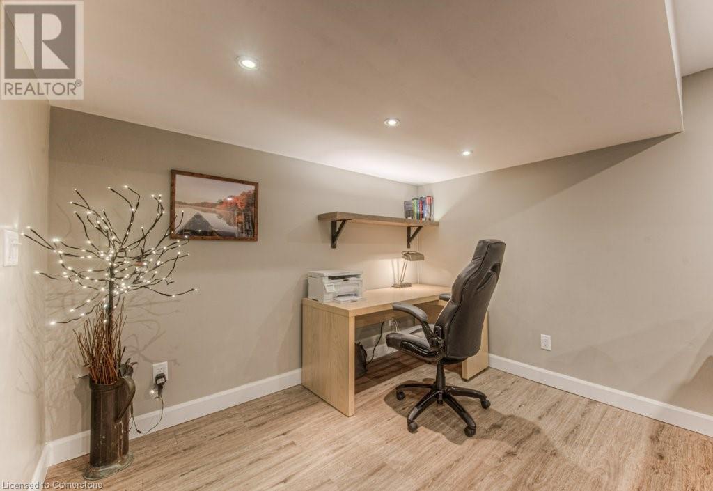 117 The Country Way, Kitchener, Ontario  N2E 2K3 - Photo 35 - 40747407