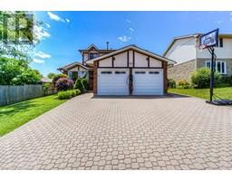 117 THE COUNTRY Way, Kitchener, Ontario