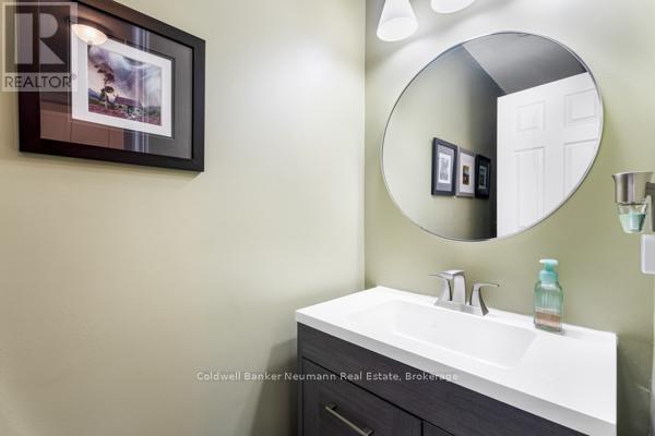 10 Freeman Street, Brant, Ontario  N3L 0A8 - Photo 19 - X12261832