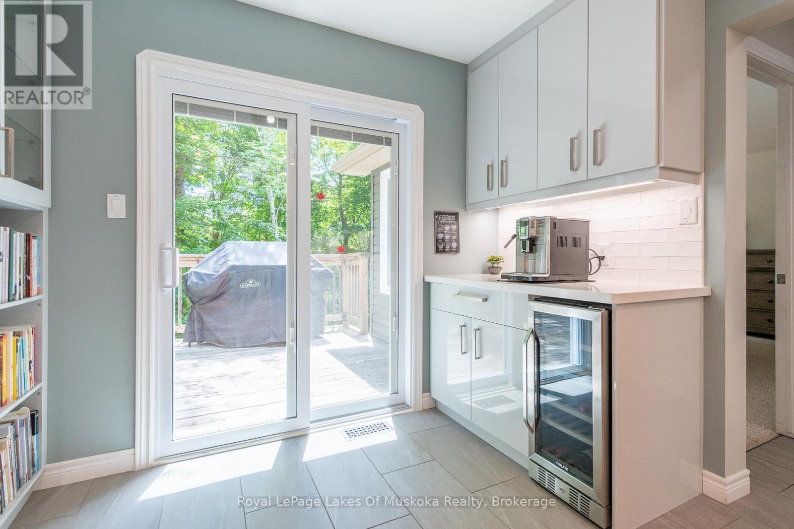 1601 Skyline Drive, Huntsville, Ontario  P1H 1A5 - Photo 12 - X12261893