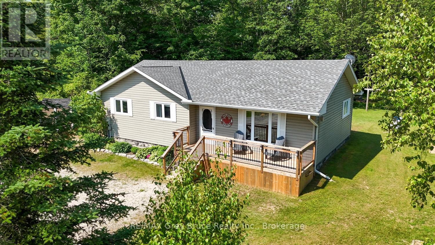 32 Sugarbush Road, South Bruce Peninsula, Ontario  N0H 2T0 - Photo 2 - X12261917