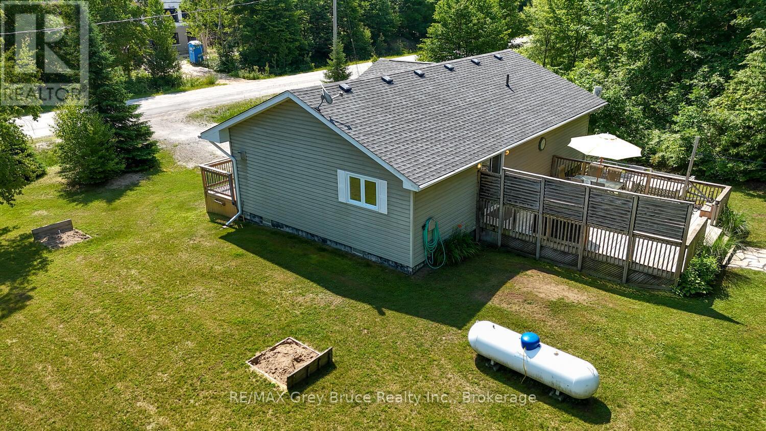 32 Sugarbush Road, South Bruce Peninsula, Ontario  N0H 2T0 - Photo 39 - X12261917